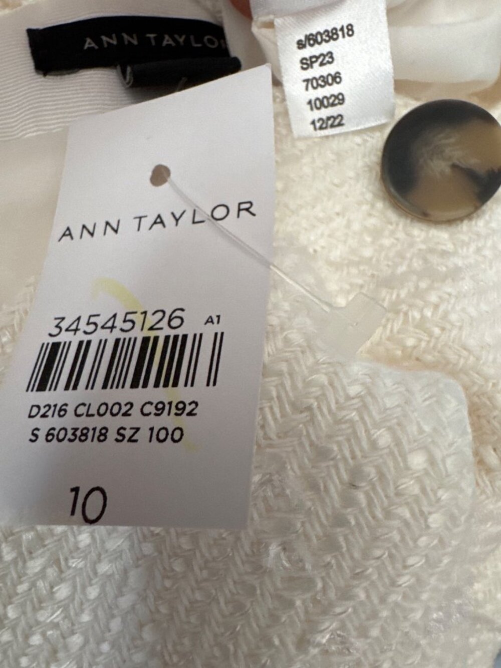 Ann Taylor US 10 Boucle Tweed Sheath Flounce Dress Career Button Shoulder 803818 - Picture 4 of 16
